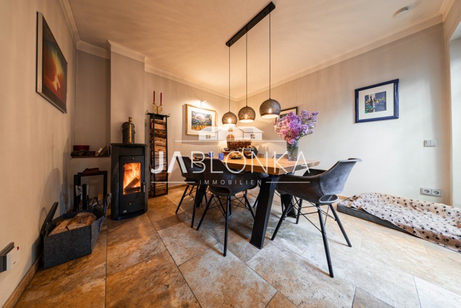 Esszimmer mit Kamin Stadthaus M�lln