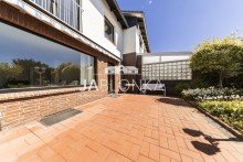 Sichtgesch�tzte und �berdachte Terrasse Schickes Mittelreihenhaus in beliebter Lage