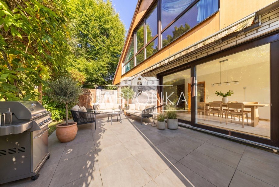 Terrasse(digital renoviert) Einfamilienhaus Hamburg