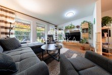 Wohnzimmer +RESERVIERT+ Barrierearme 4-Zimmer-Wohnung mit Terrasse & Garten - Courtagefrei f�r K�ufer