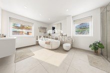 Badezimmer im EG (digital renoviert) +RESERVIERT+ Wohnen am Waldrand - Ruhiges Domizil am Hahnheider Naturschutzgebiet