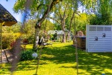 Blick in den Garten Reetvilla mit nordischem Flair - Courtagefrei f�r K�ufer