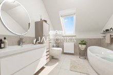 Badezimmer im OG (digital renoviert) +RESERVIERT+ Wohnen am Waldrand - Ruhiges Domizil am Hahnheider Naturschutzgebiet