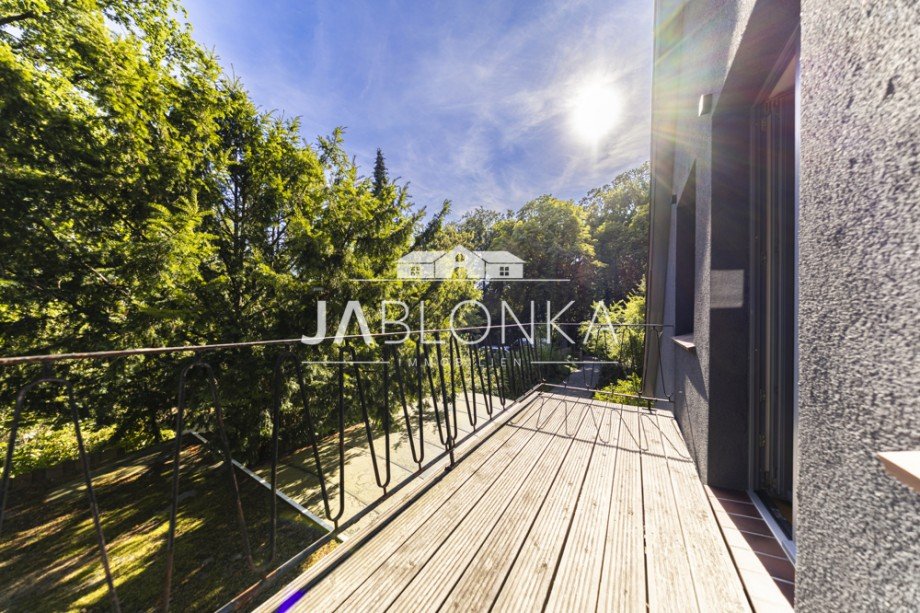 Balkon S�dseite Einfamilienhaus L�neburg