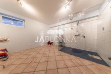 Badezimmer Keller Qualit�t und Freiraum in Waldrandlage - Courtagefrei f�r K�ufer