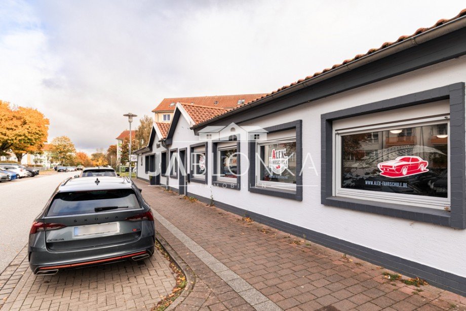 Seitenansicht B�rohaus Gadebusch