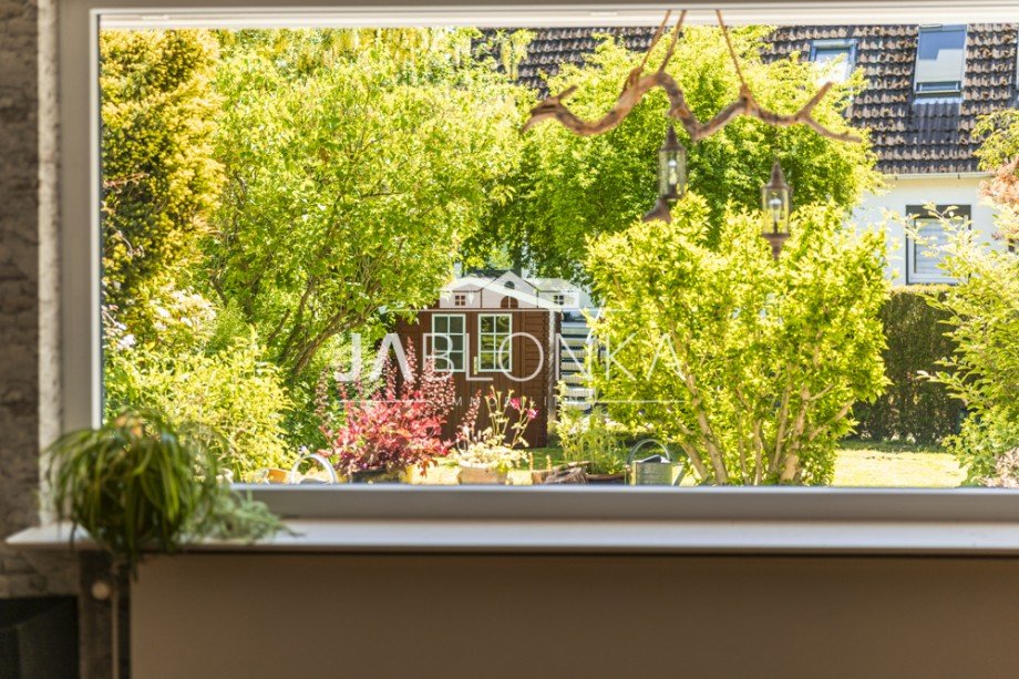Blick aus dem Wohnzimmerfenster Reihenmittelhaus Schnakenbek