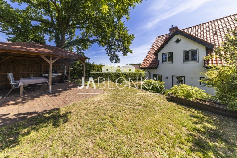 Garten hinterm Haus Lehmrade Doppelhaush�lfte Stilvolle Doppelhaush�lfte mit Weitblick - Courtagefrei f�r K�ufer