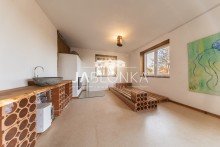 Wohnzimmer mit Kamin Weitblick und Platz zur Entfaltung - Courtagefrei f�r K�ufer
