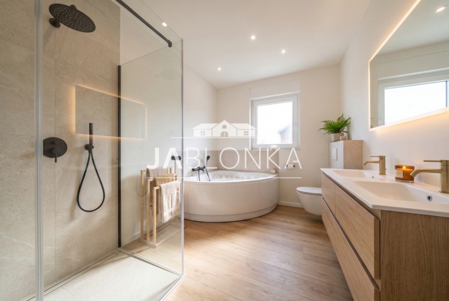 Badezimmer (digital renoviert) Einfamilienhaus Hamburg