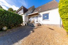 Hauseingang Nord Attraktives Mehrfamilienhaus in ruhiger Lage - Courtagefrei f�r K�ufer