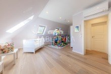 Kinderzimmer Luxuri�se Architektenvilla - Courtagefrei f�r K�ufer