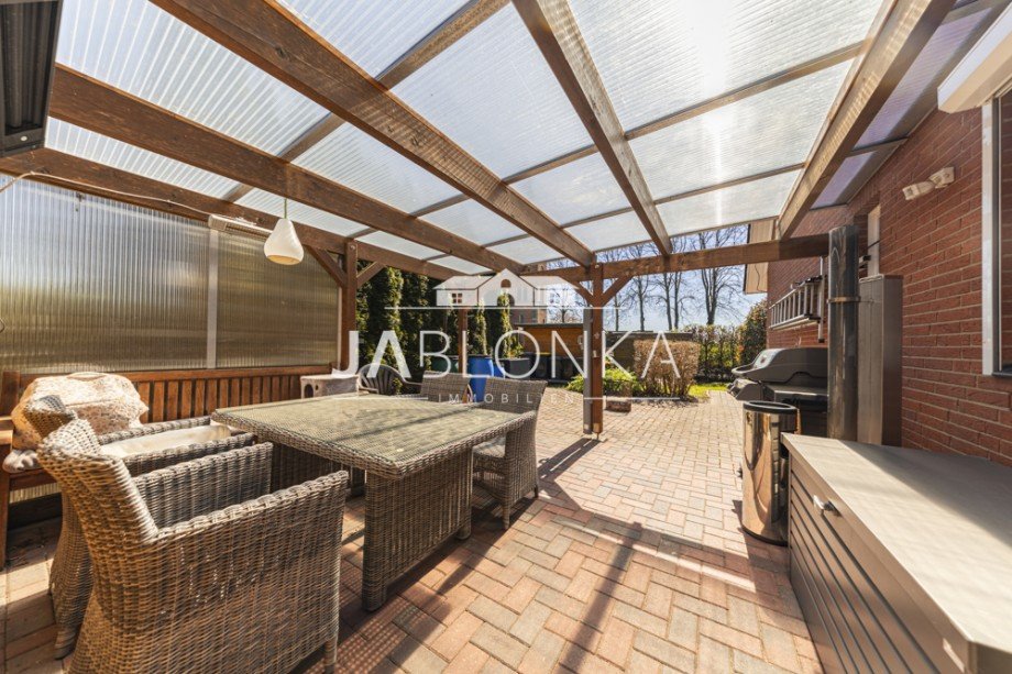�berdachte Terrasse Einfamilienhaus Hohenhorn