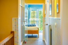 Flurblick ins Schlafzimmer Exklusives Einfamilienhaus mit Travegrundst�ck - Courtagefrei f�r K�ufer