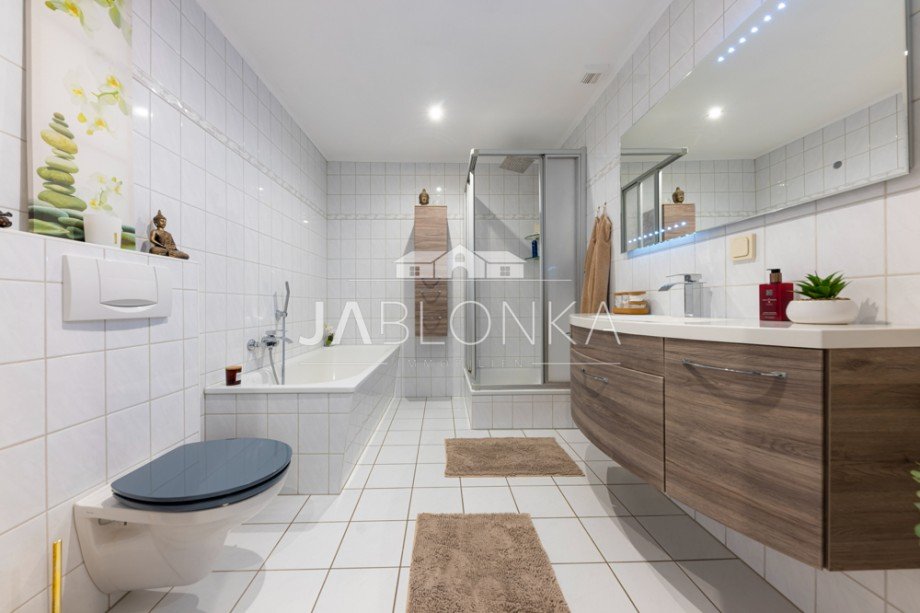 Bad Maisonettewohnung Neuhof / Zarrentin