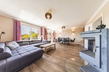 Wohnzimmer Stilvolle Doppelhaush�lfte mit Weitblick - Courtagefrei f�r K�ufer
