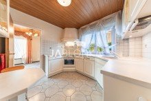 K�che im EG +RESERVIERT+ Gro�z�giges Zuhause im Ortskern - Courtagefrei f�r K�ufer