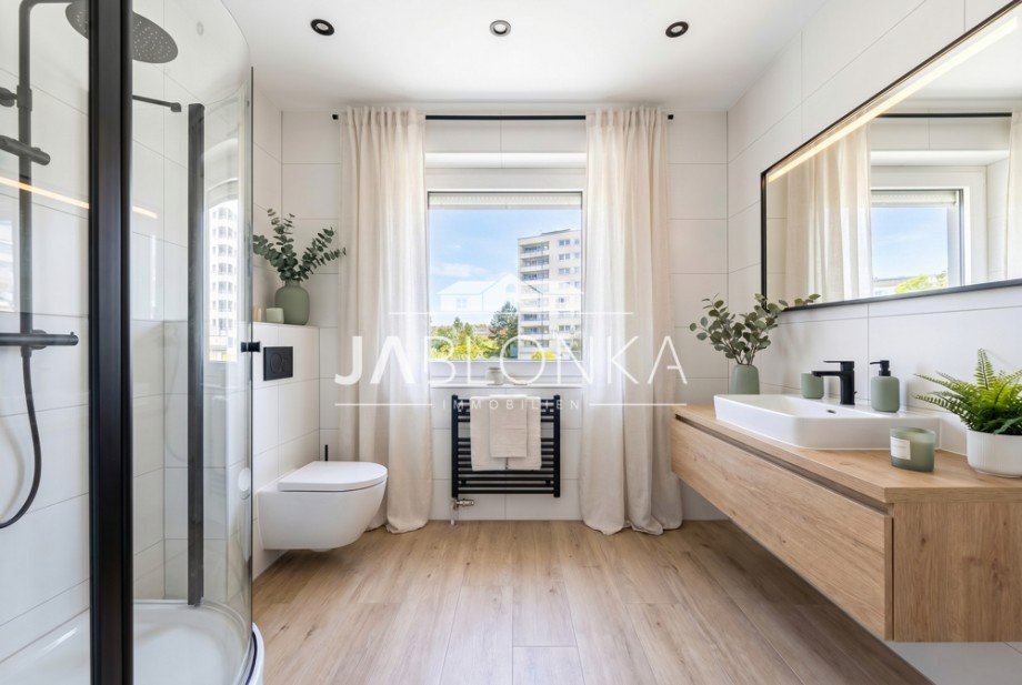Badezimmer (digital saniert) Reihenhaus M�lln