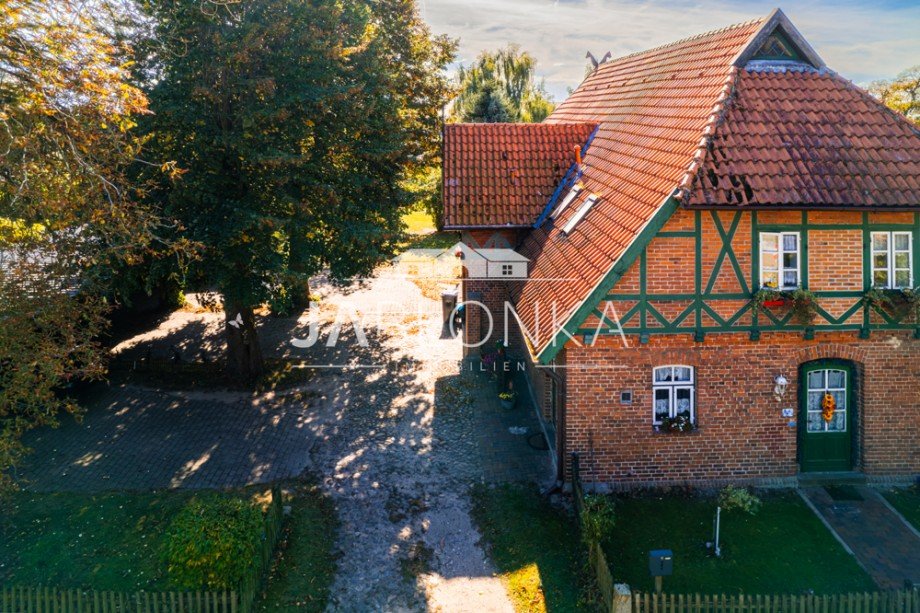 Haus- und Hof Mehrfamilienhaus Gammelin