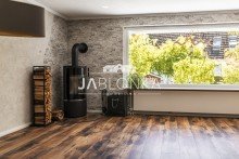 Wohnzimmer mit Kamin Stilvolles Mittelreihenhaus mit Gartenidylle - Courtagefrei f�r K�ufer