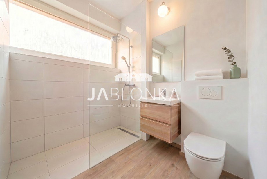 Badezimmer (digital saniert) Etagenwohnung Schwarzenbek