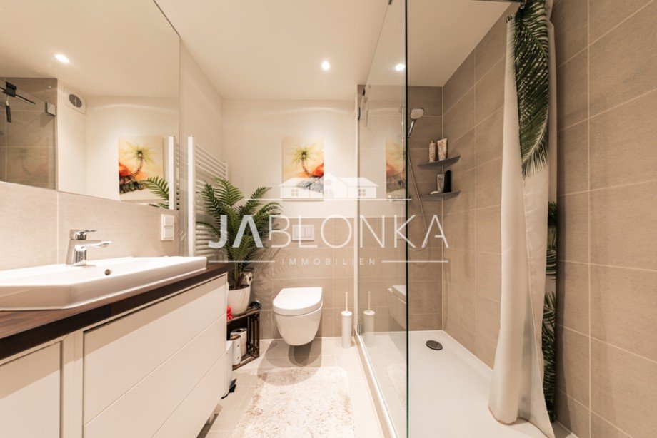 Badezimmer Erdgeschosswohnung M�lln