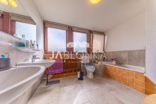 Badezimmer OG S�d Attraktives Mehrfamilienhaus in ruhiger Lage - Courtagefrei f�r K�ufer